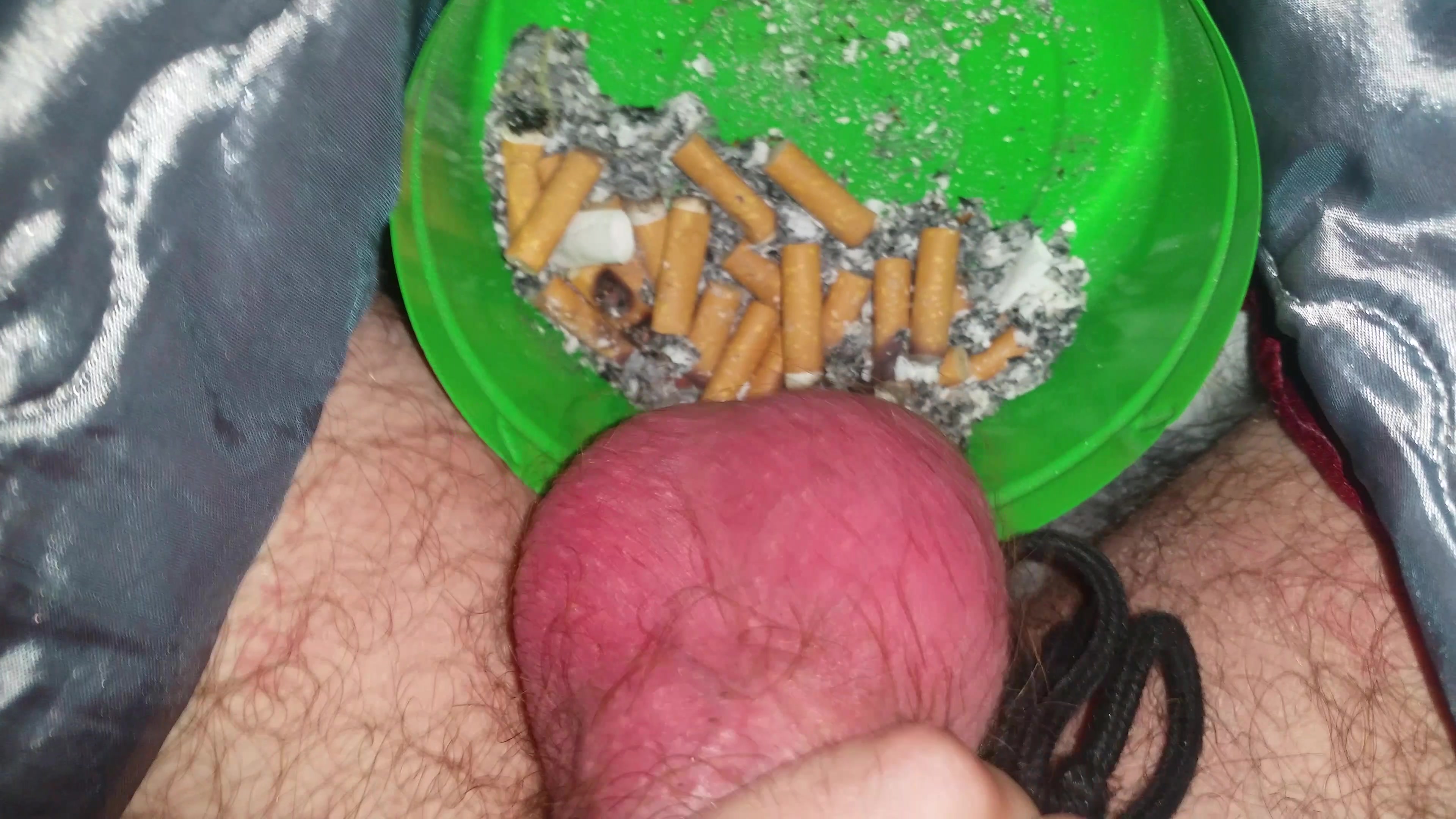 Smoking cock play