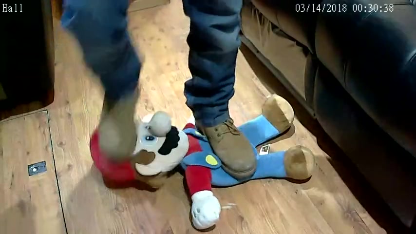 Stomping Mario with Caterpillar boots