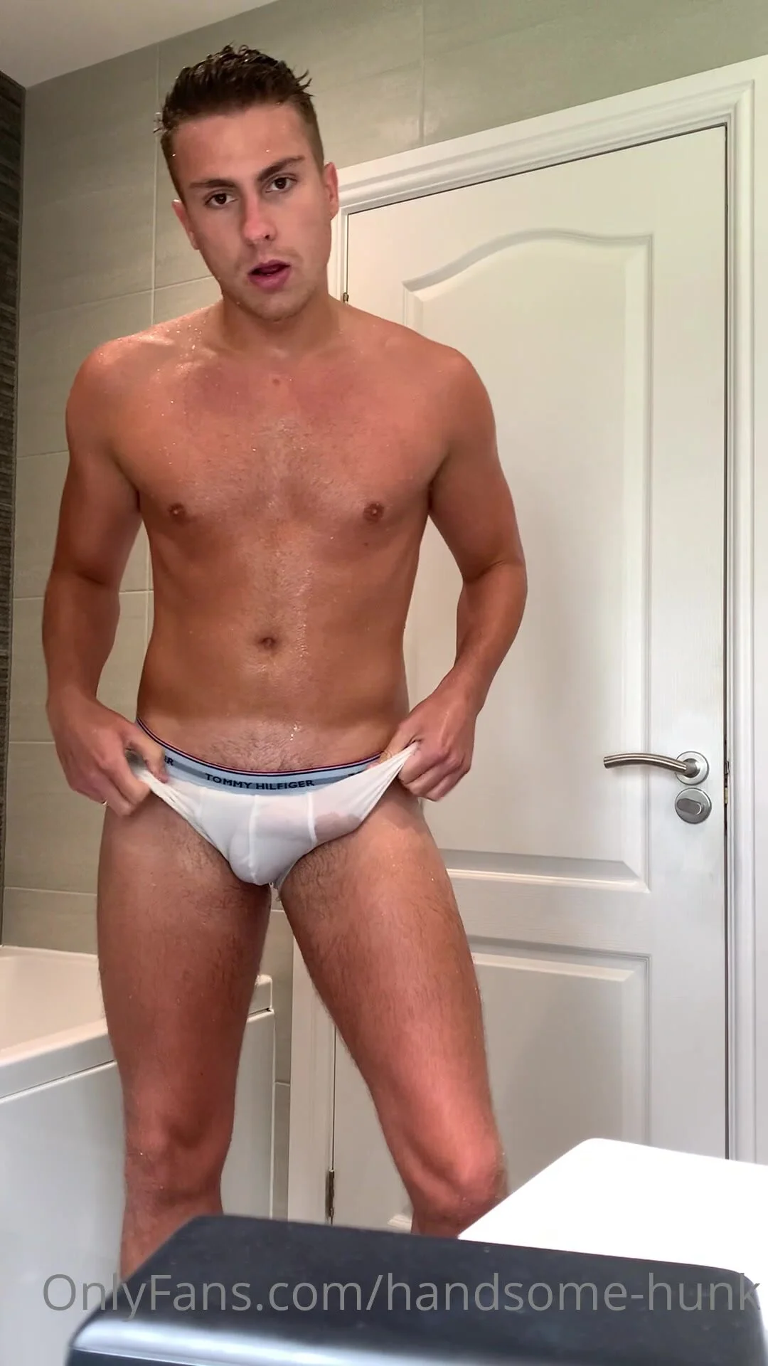 Handsome Hunk - 2 - ThisVid.com