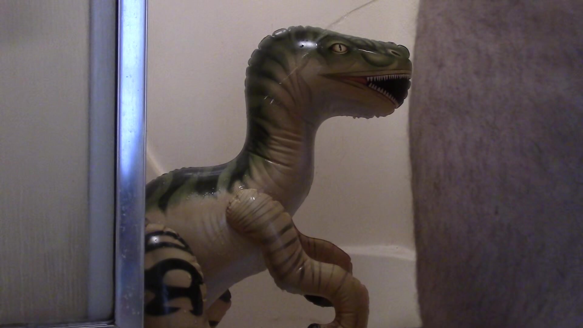 Inflatable Raptor Urinal