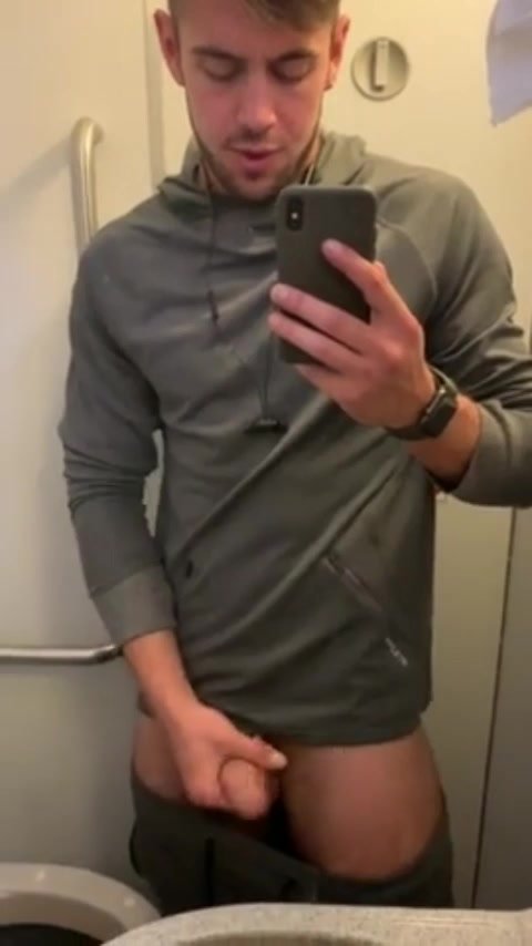 Jerking off a Quickie in a Plane's Toilet