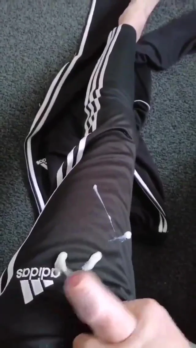 Cumming on Adidas trackies - video 3 - ThisVid.com
