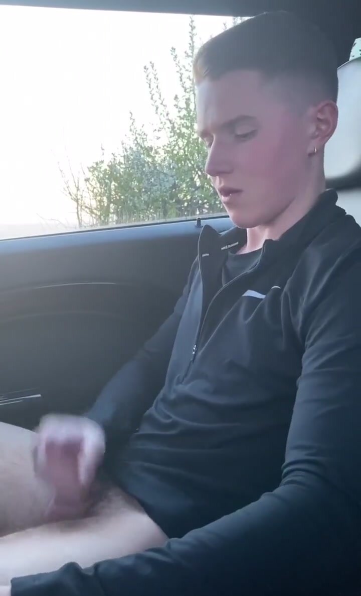 Cumming in the car - video 13