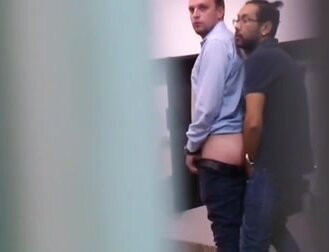 DL guy gets fucked in the public bathroom