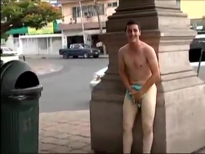 Mexican guy runs naked to win a challenge