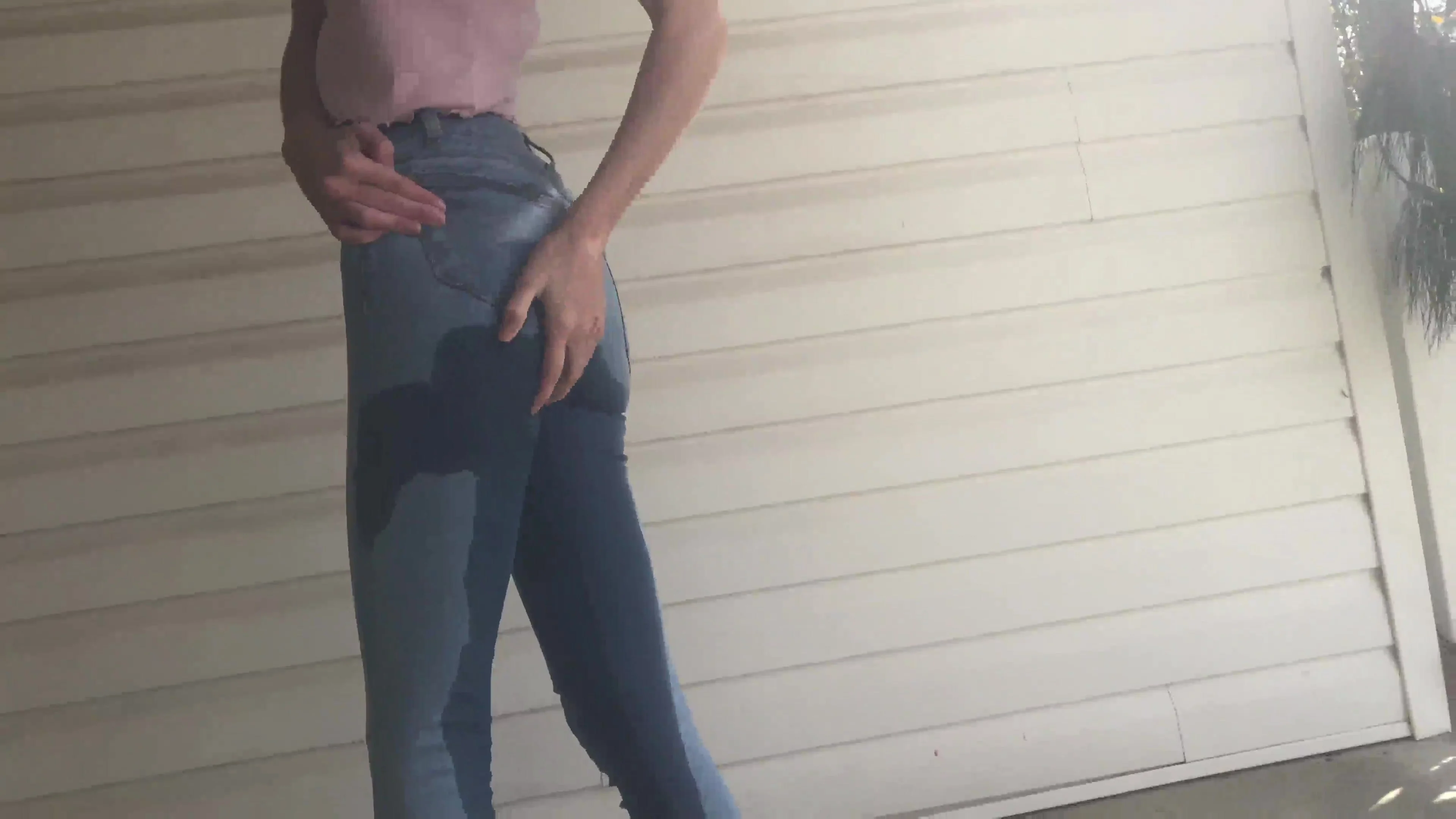 Petite Pee Panties - Pissing in Jeans: petite teen pisses her pants - ThisVid.com