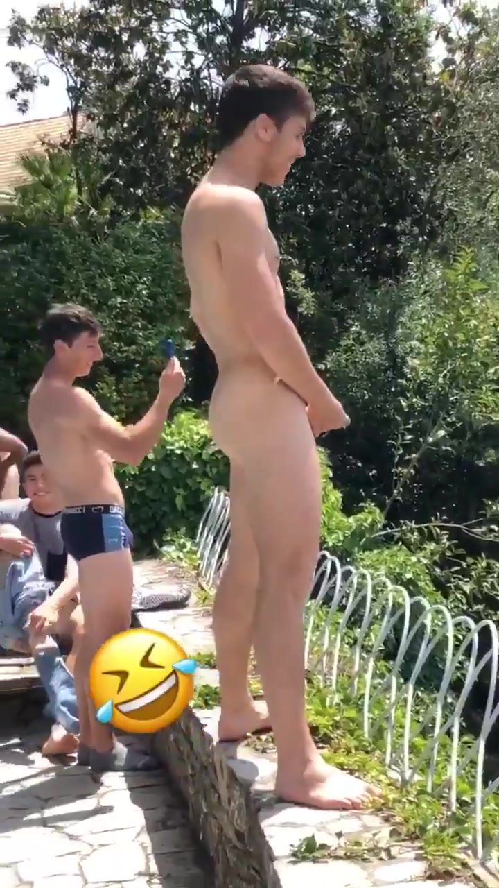 Boys urinal
