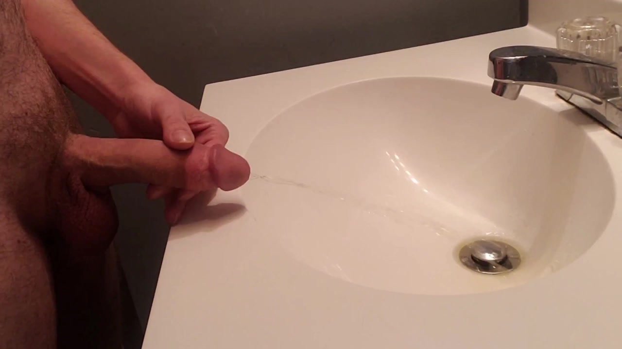 Piss in the sink - video 5