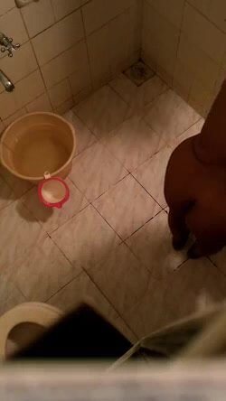 Indian sexy girl bathing video