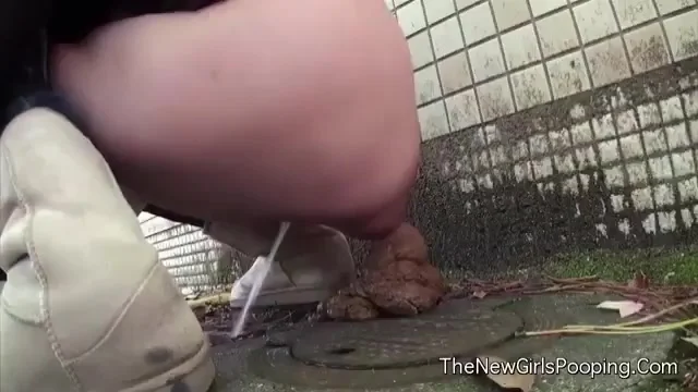peeing poop Pee