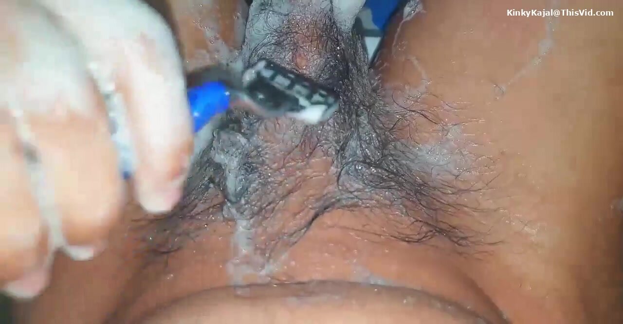 Indian Sister Love Piss Play After Shaving Her Brother