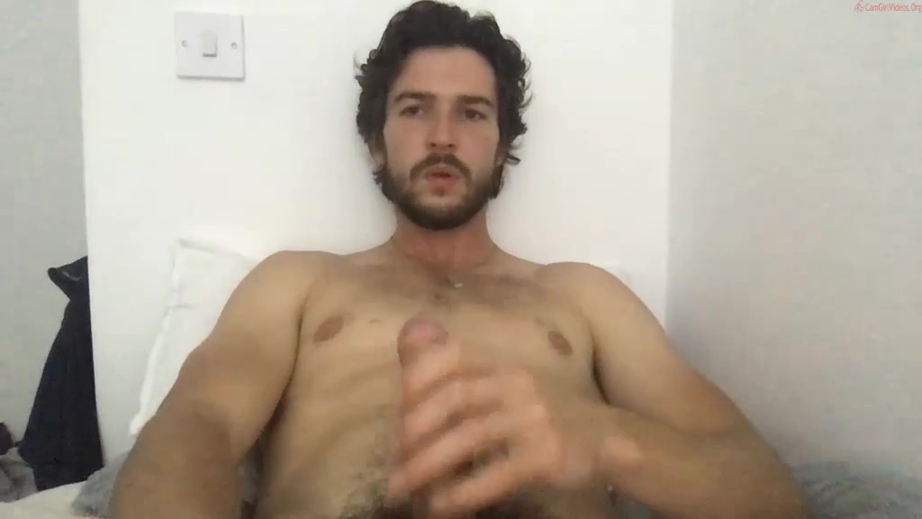 Sexy hunk jerking off - video 2