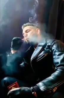 Hot leather smoker - video 2