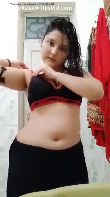 Beautiful Pakistani college teen show her sexy chubby n