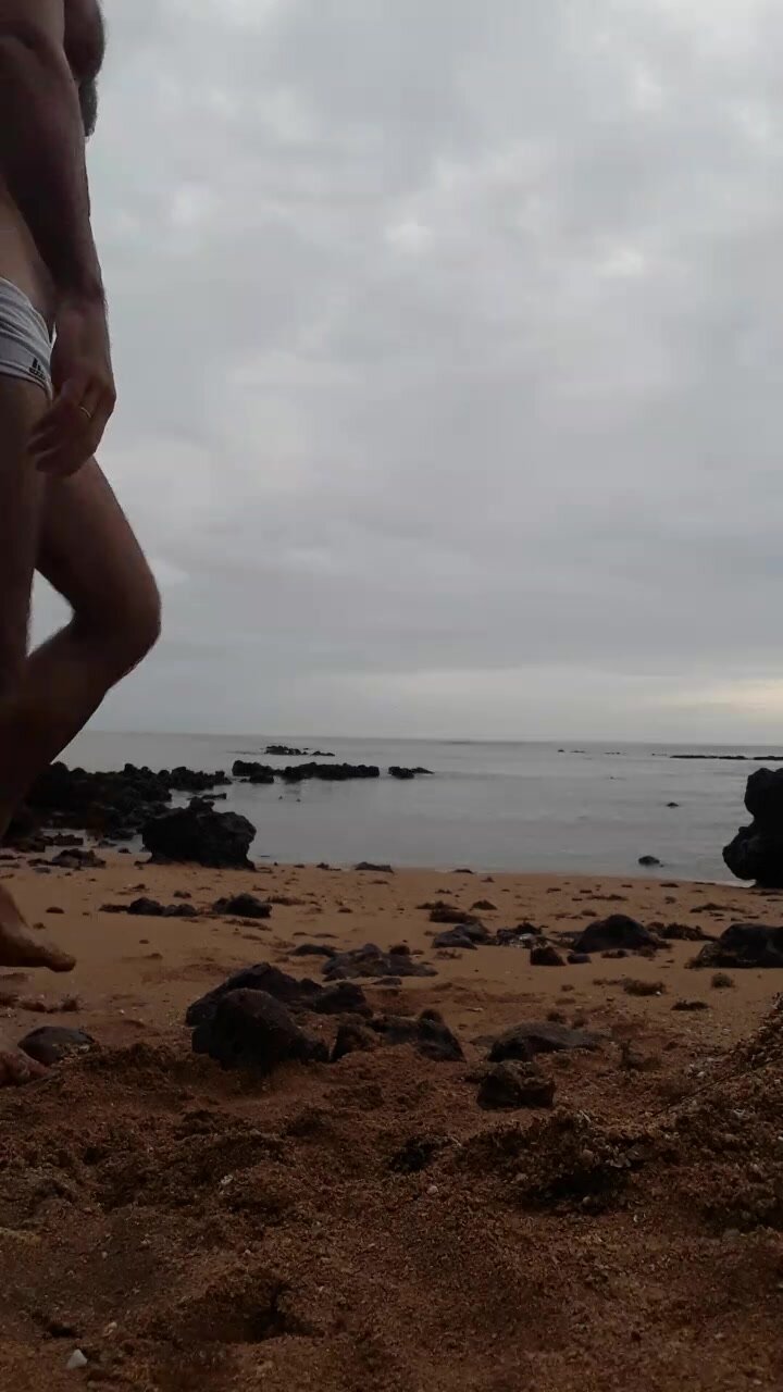 Exhibitionist guy at the beach