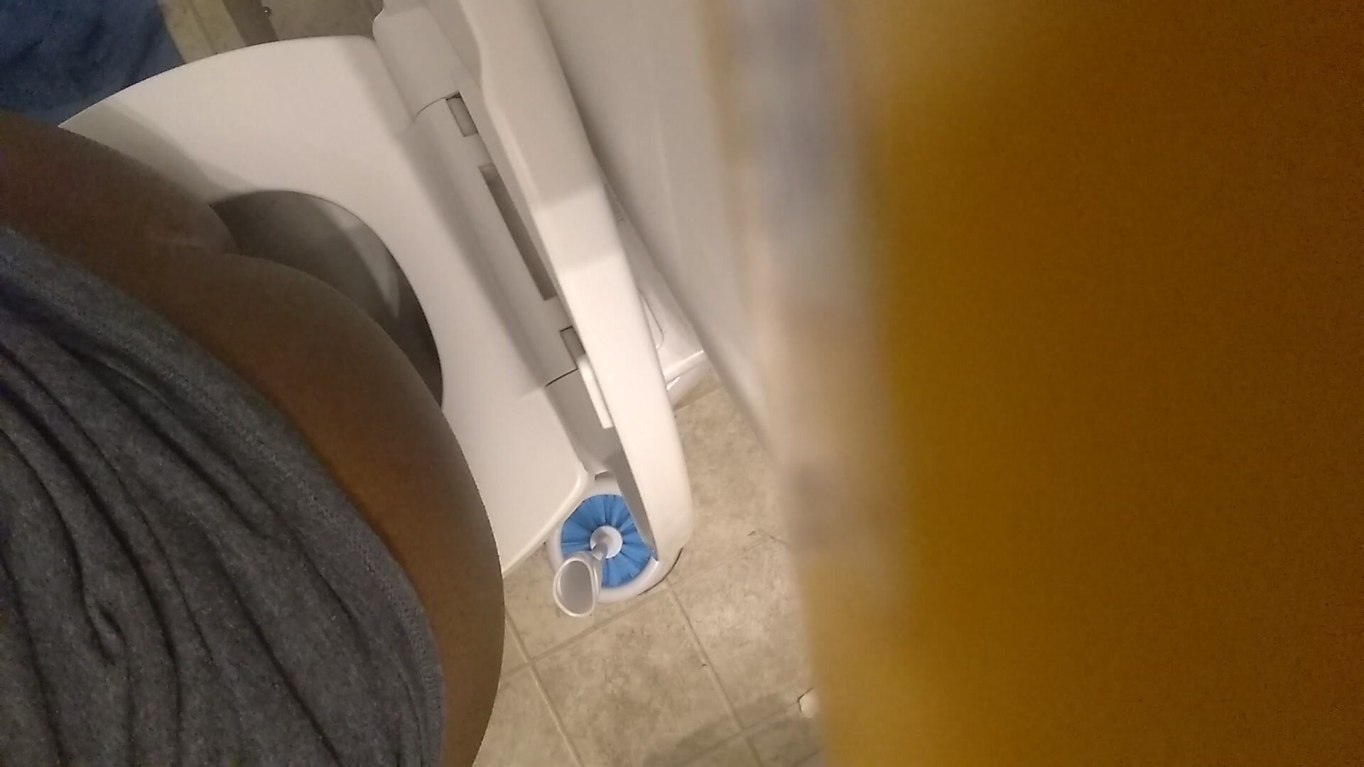 Black ass on toilet - video 3