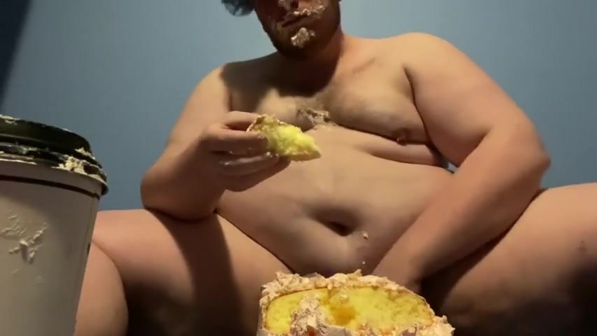 Fat Food Porn - Food sex: Fat hog messy stuffing and jerking - ThisVid.com