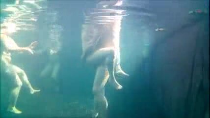 Underwater sex - video 2