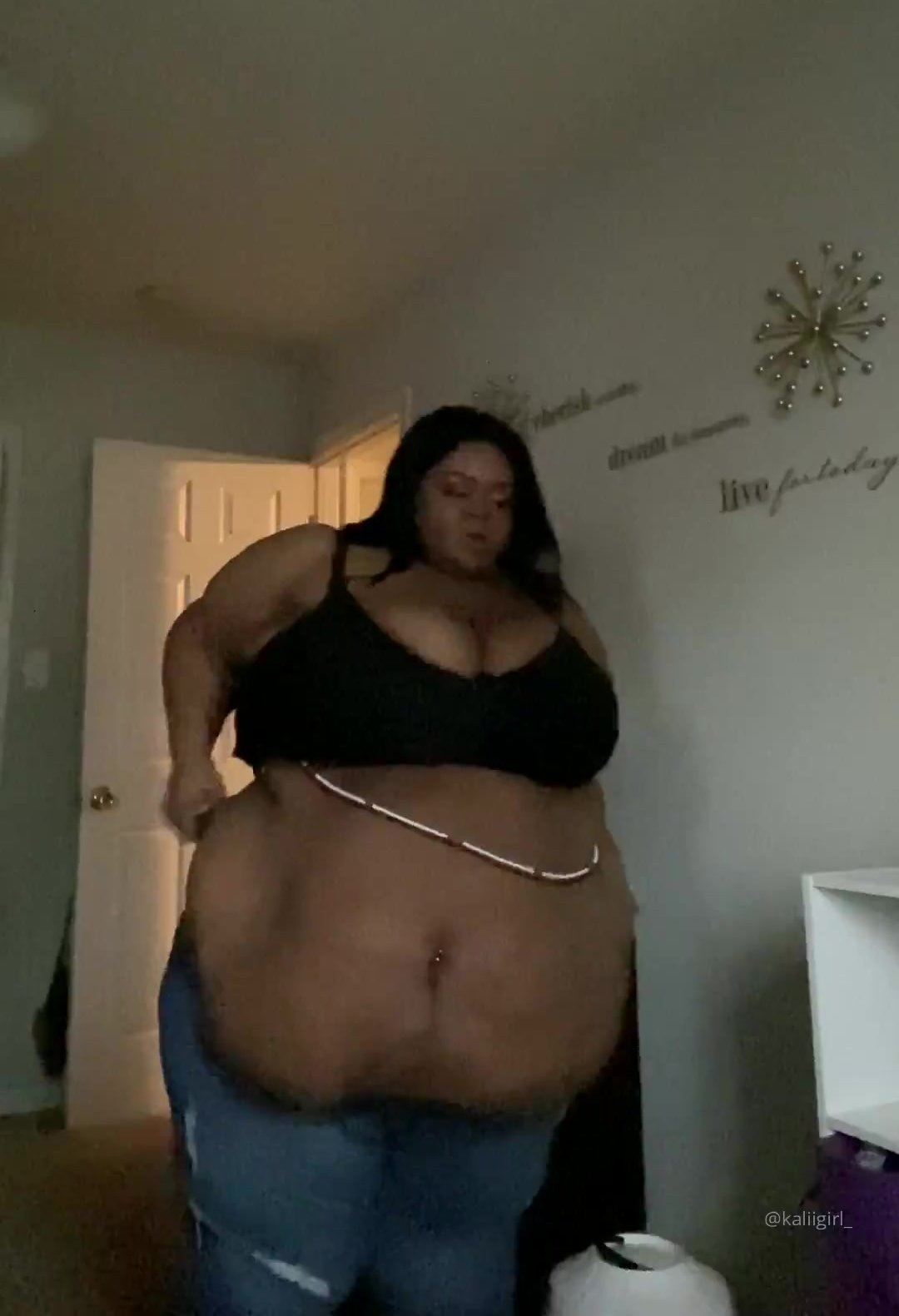 KG - Fat Black Chick Squeezing Into Jeans