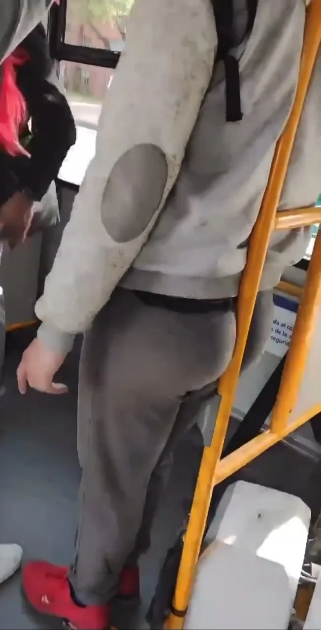 Spy Cam: Ass On Bus - ThisVid.com