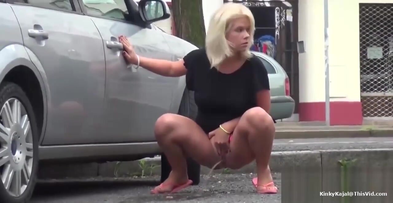 Hot girls can't hold anymore PUBLIC PISSING