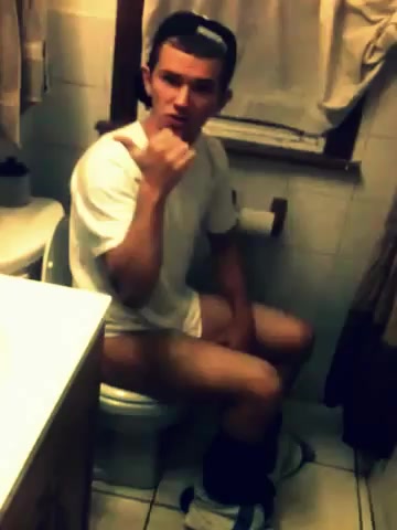 Freestyle While Taking A Shit