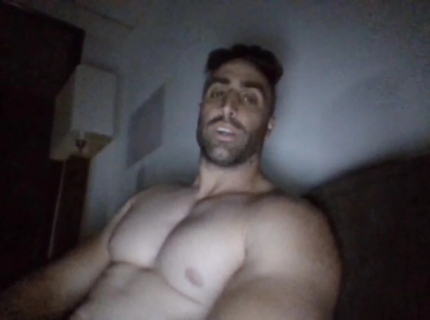 Hot Hunk on Cam - ThisVid.com em inglês