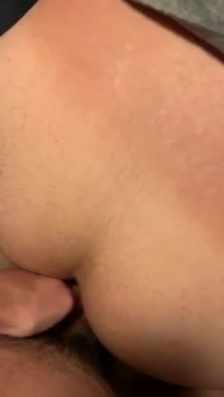 Twink hot threesome pt 1