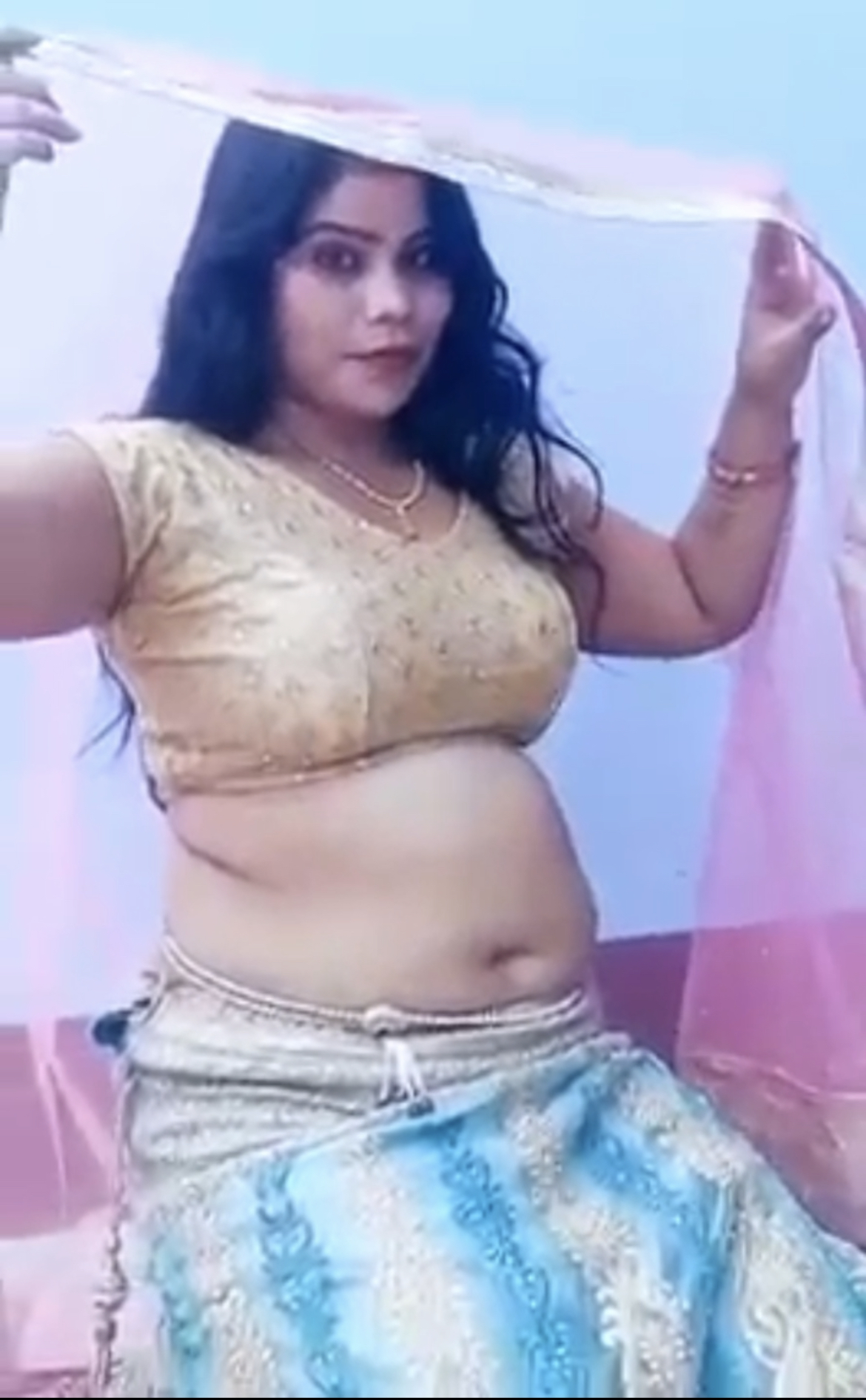 Sexy bbw Indian dancing