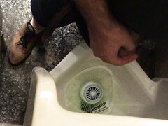 Urinal Spy: Bearded Guy With Plump Cock (4k)