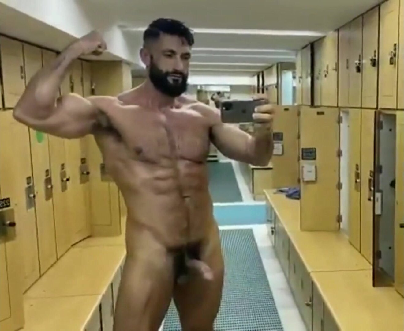 Hot daddy hard in the lockerroom