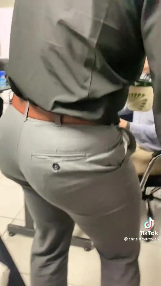 540px x 960px - Bubble butt in tight suit - ThisVid.com