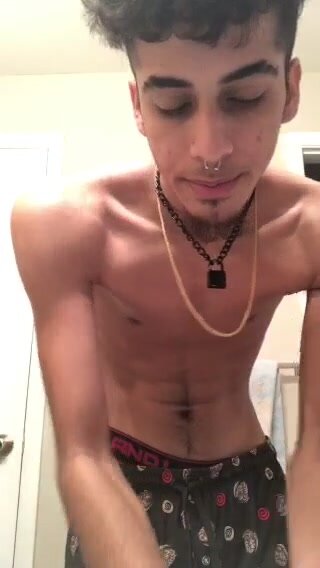 Periscope sagger flashing boner