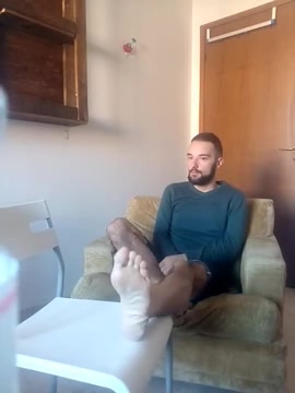 A guy's sexy feet