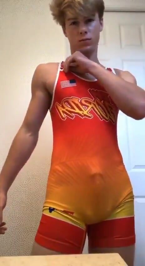 Sexy Young Wrestler cock in & out of his singlet