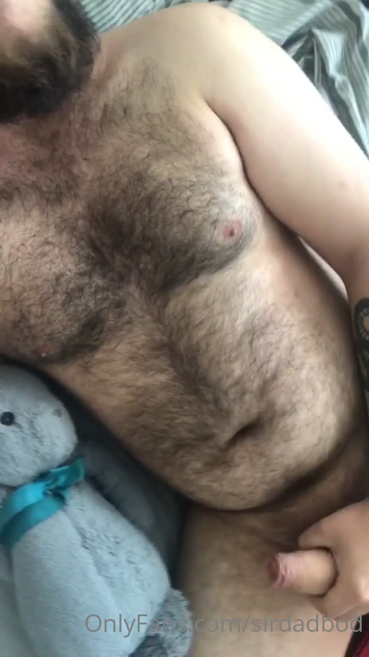Fat tiktoker J_the_meme shows off his body