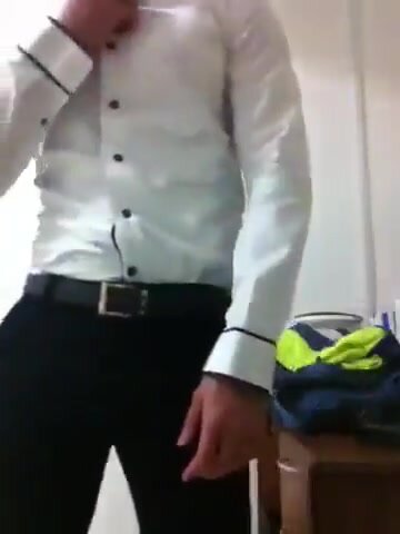 SG exec jerking off