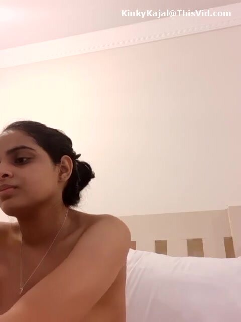 Sexy Indian NRI babe Nude Live