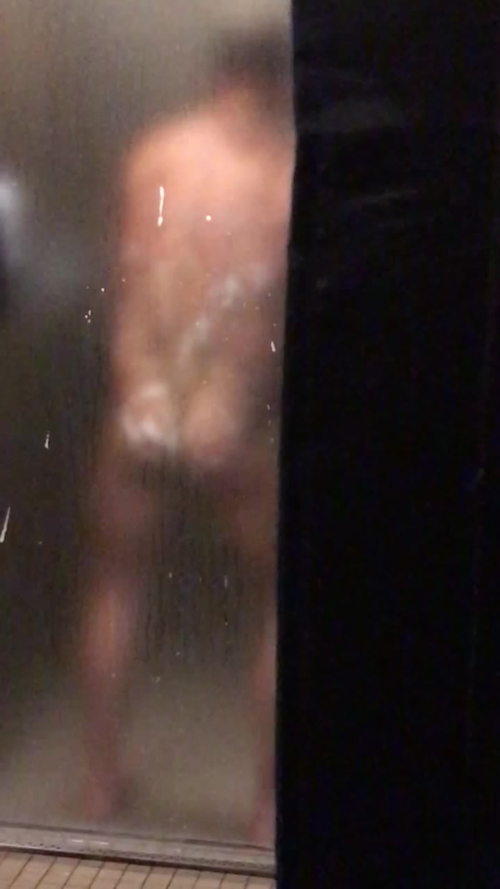 Gym shower - video 2