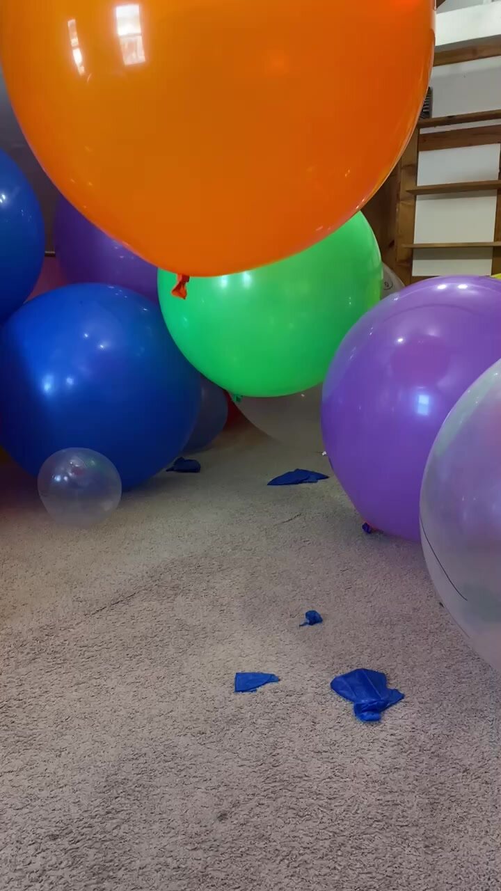 Balloons - video 6