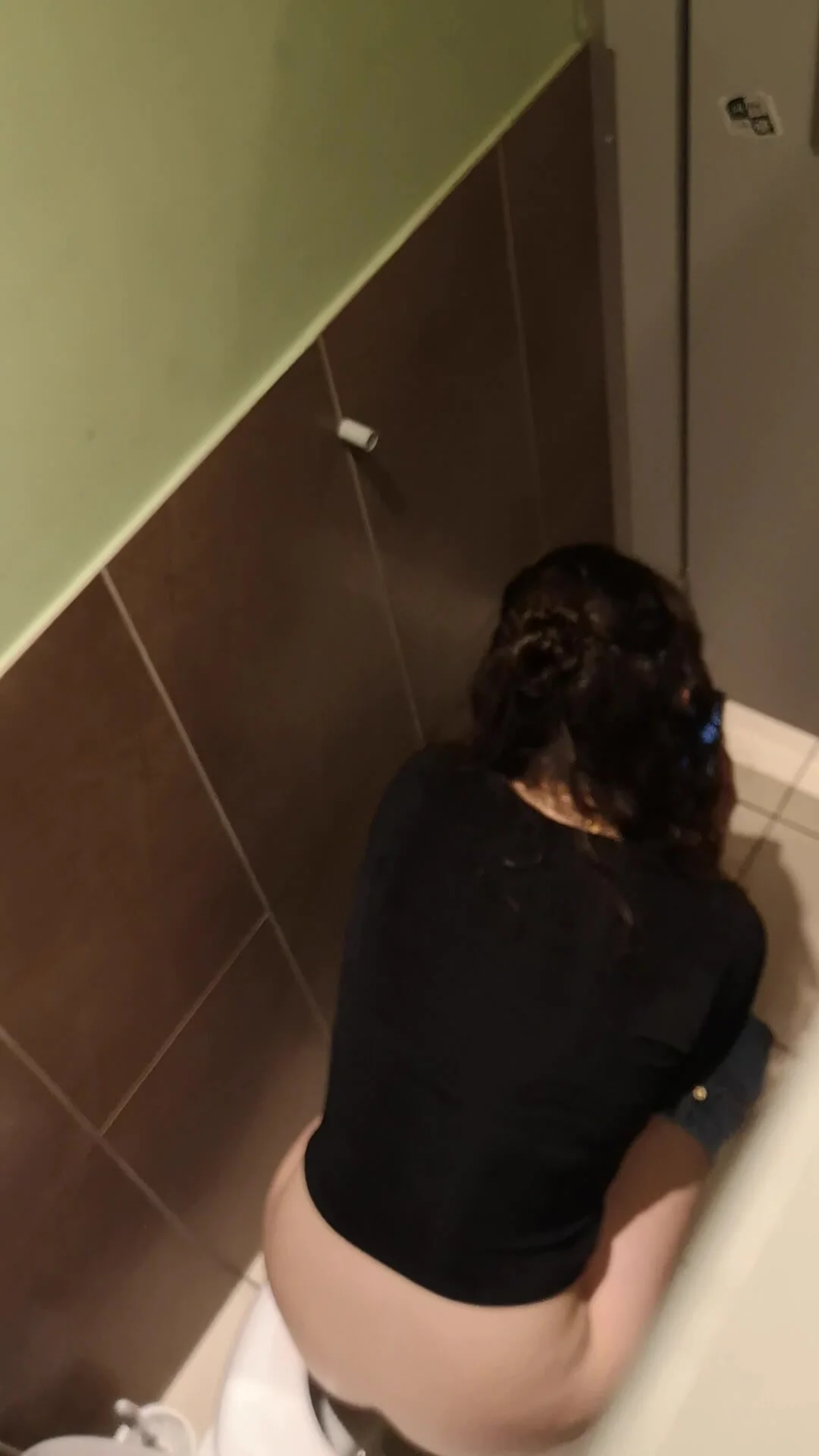 hidden voyeur toilet cams shitting2 Adult Pictures