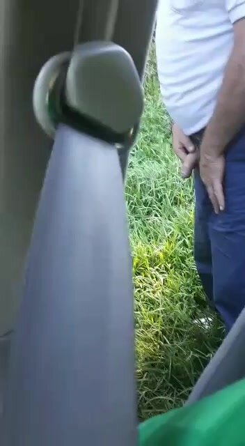 caught dad pissing
