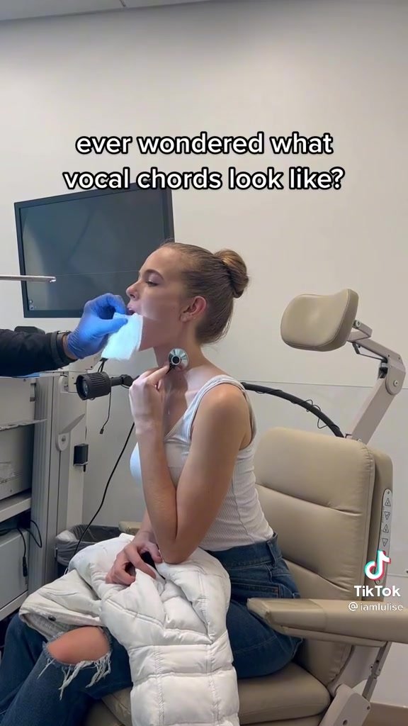 Vocal cords Tik tok