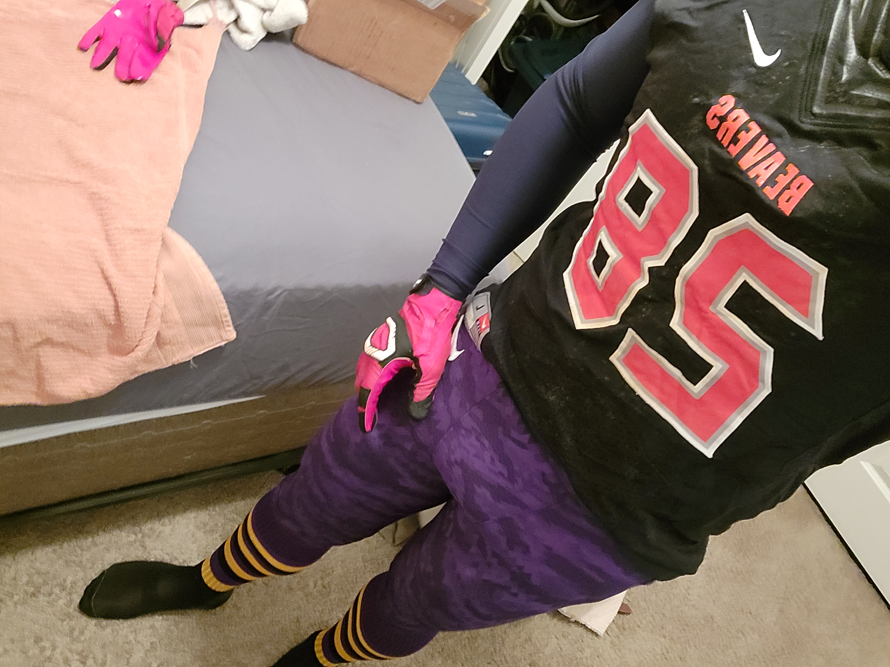 Football player cums
