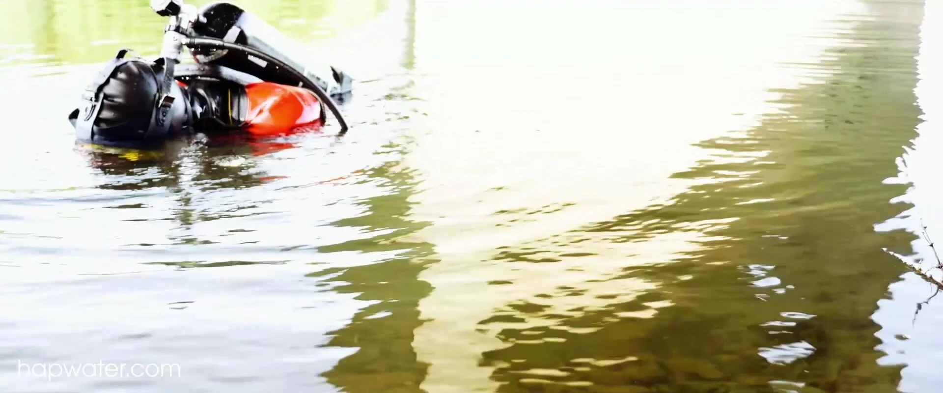 Girl in Viking Drysuit - ThisVid.com Türkçe