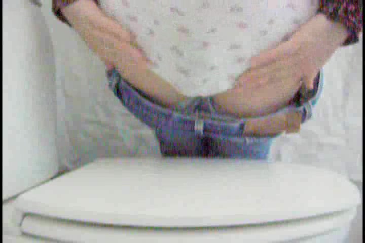 Panty poop in Jeans