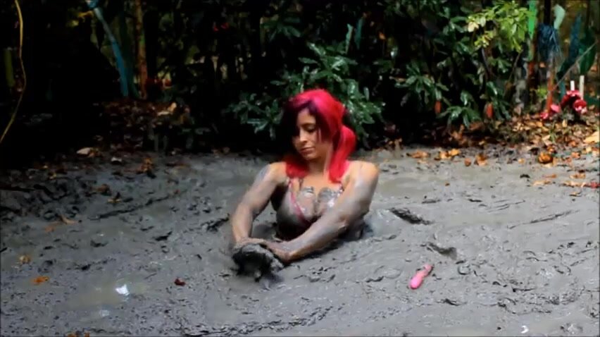 mud bunny with a vibrator 1
