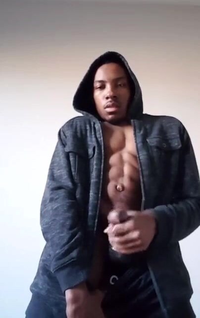 HOT FIT BROTHA BLOWS HIS LOAD