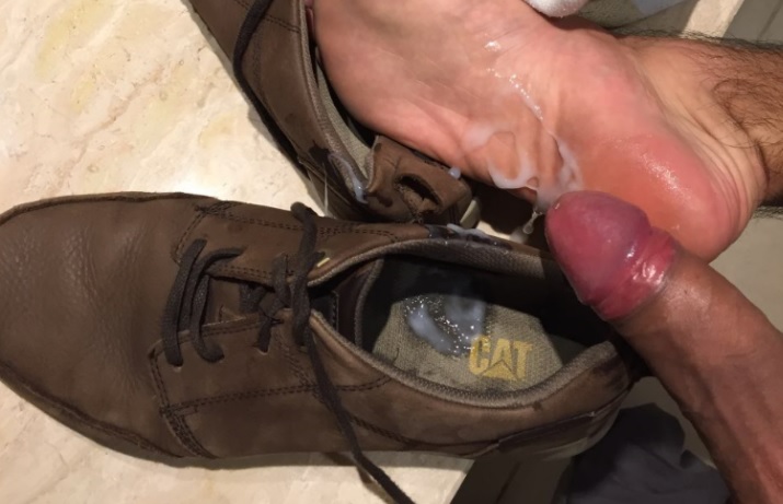 Cumming in my shoes and on my soles