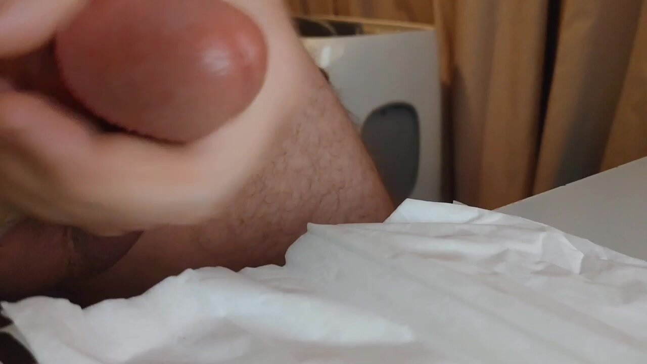 Trying my 2 week circumcised dick.